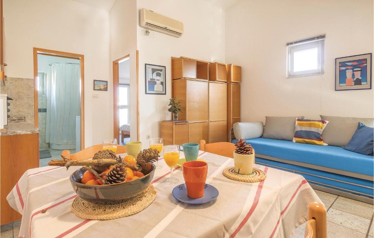 Lovely Apartment In Fazana With House Sea View Ngoại thất bức ảnh